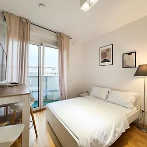 Apartment Messe, München