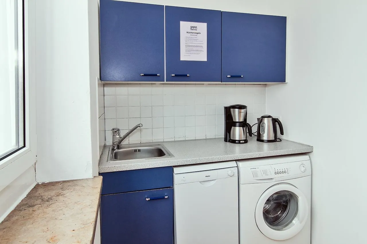 Carl Hostel München